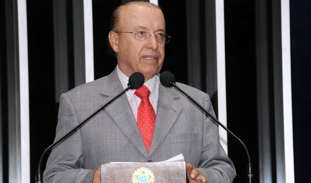 Valadares será responsável pela possível degola de Demóstenes