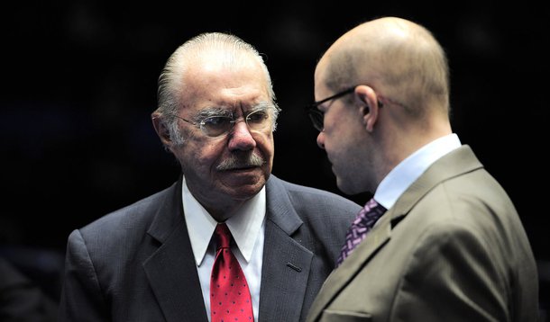 Demóstenes diz a Sarney que é inocente