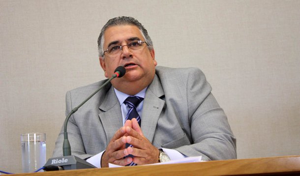 Escuta no carro rastreava homem forte de Agnelo