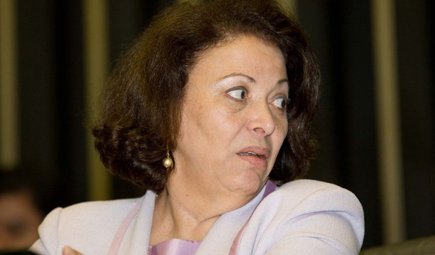 Se Ideli tem de se explicar, articulação vai mal mesmo