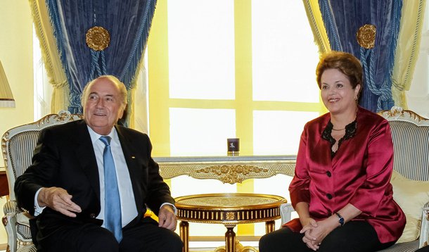 Em plena Olimpíada, Blatter cobra Dilma