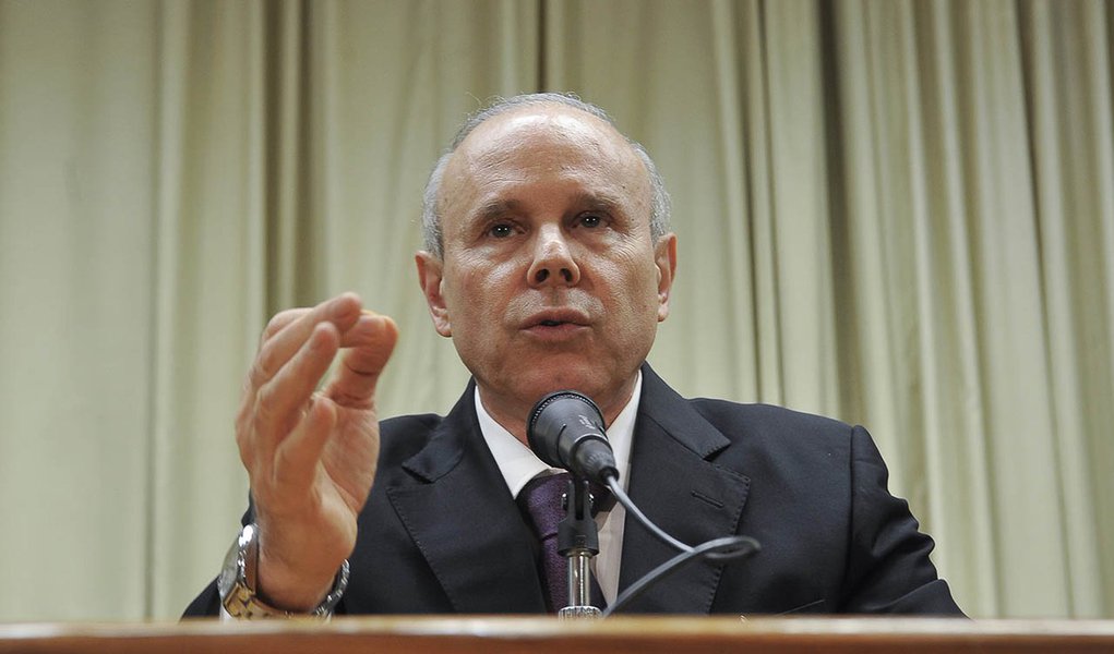 Redução no IPI é prorrogada por mais seis meses