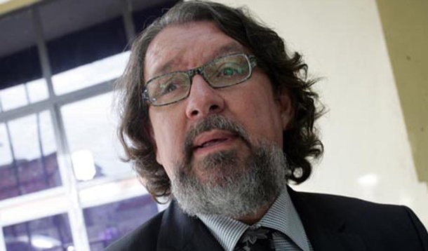 Advogado de Demóstenes pede anulação das escutas da PF