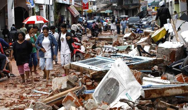 Indonésia lança alerta tsunami após forte terremoto