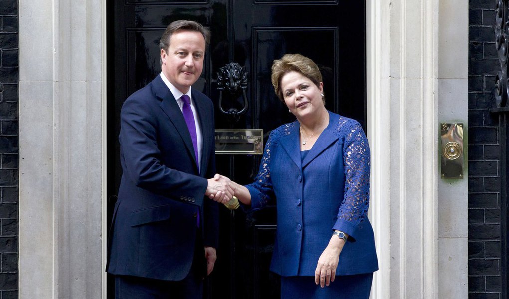 Dilma quer vagas para estudantes brasileiros em Londres