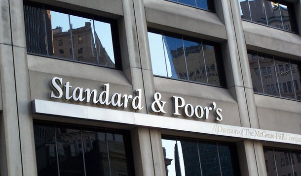 Agência de risco mantém nota do Brasil