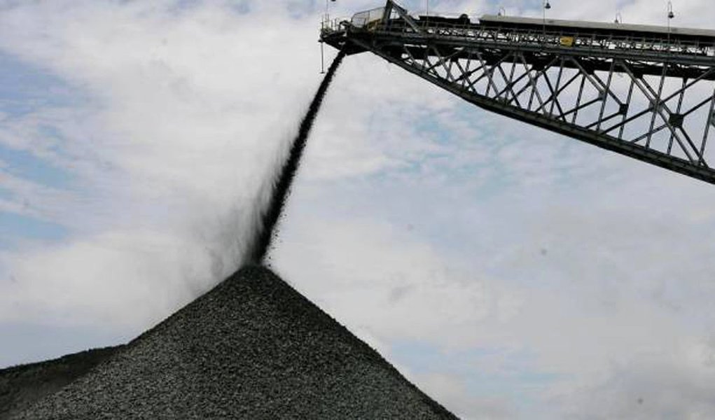 Lucro da Vale despenca e frustra investidores