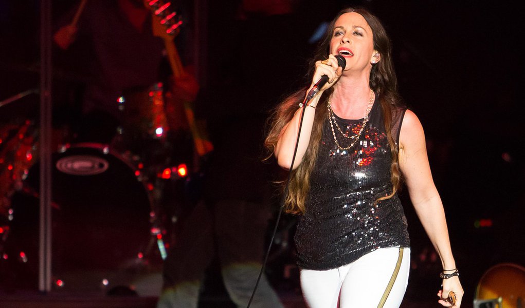 Alanis Morissette volta a Belo Horizonte em setembro