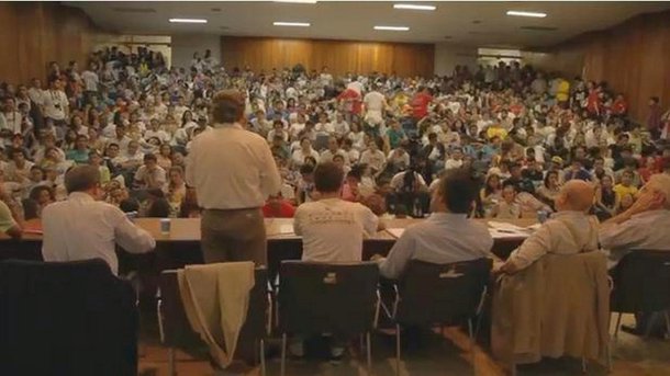 Congresso da UNE na Capital pede mais verba para educação