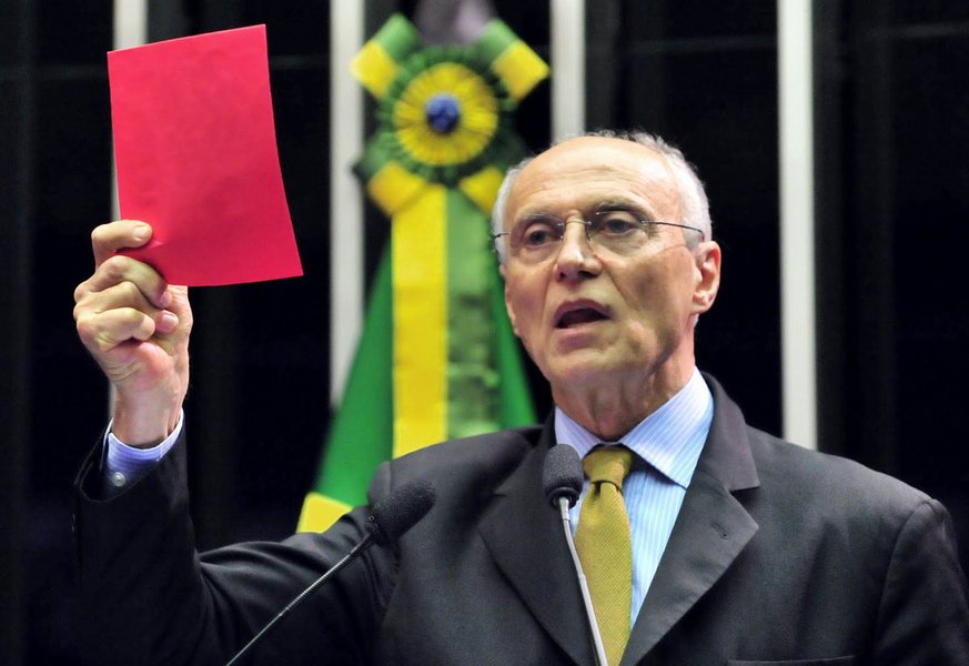 Em carta a Lula, Suplicy apela para ser candidato