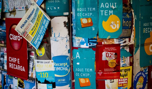 Chips de operadoras suspensas continuam à venda em bancas