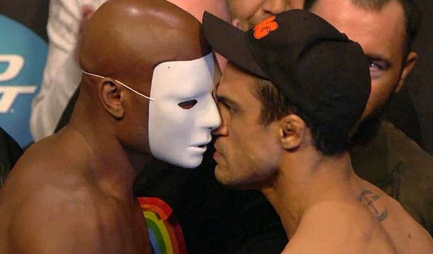Encarada mascarada de Anderson Silva em Vitor Belfort foi a melhor de 2011