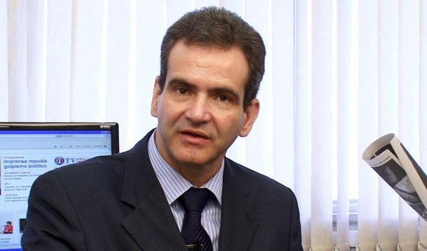 Tucano admite pedido de ajuda eleitoral a Cachoeira