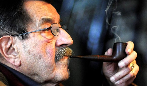 Günter Grass se defende contra "ódio atentatório sem igual"