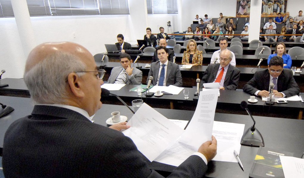 Emperrada, CPI  da AL é prorrogada por 90 dias