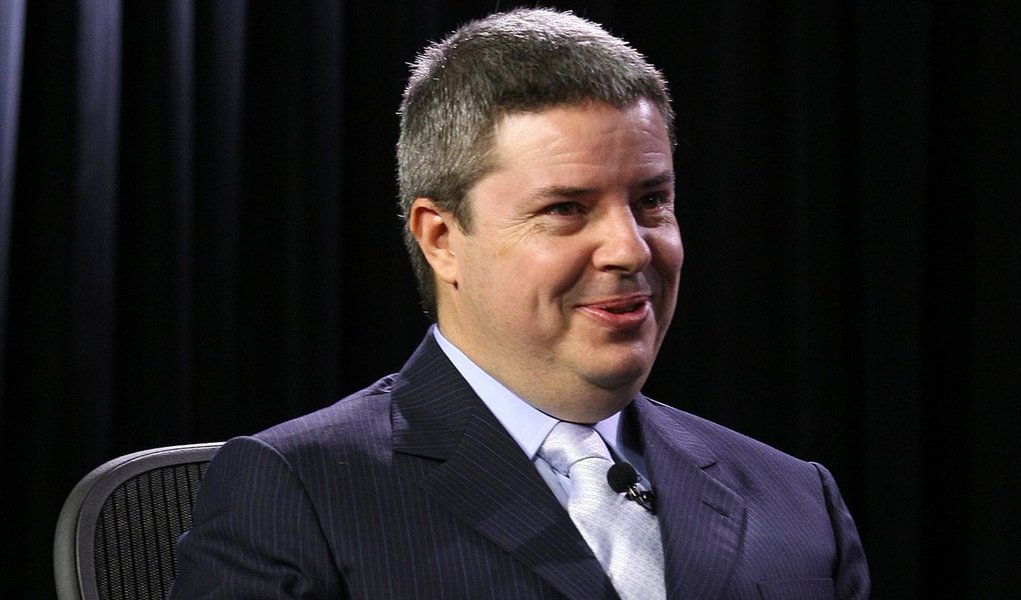 Anastasia elege sua prioridade: mais royalties