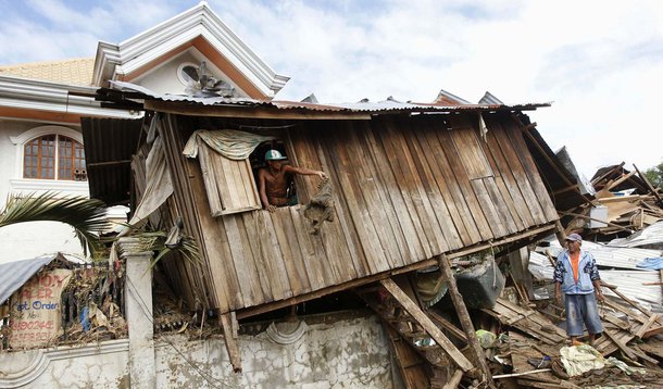 Mortos por enchentes nas Filipinas sobem para 1.249