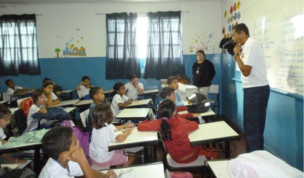 Detran leva consciência no trânsito para as escolas