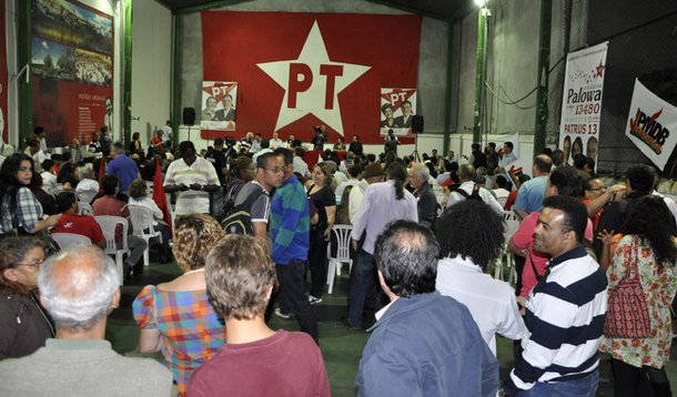 Antes divididos, movimentos sociais lançam manifesto eleitoral