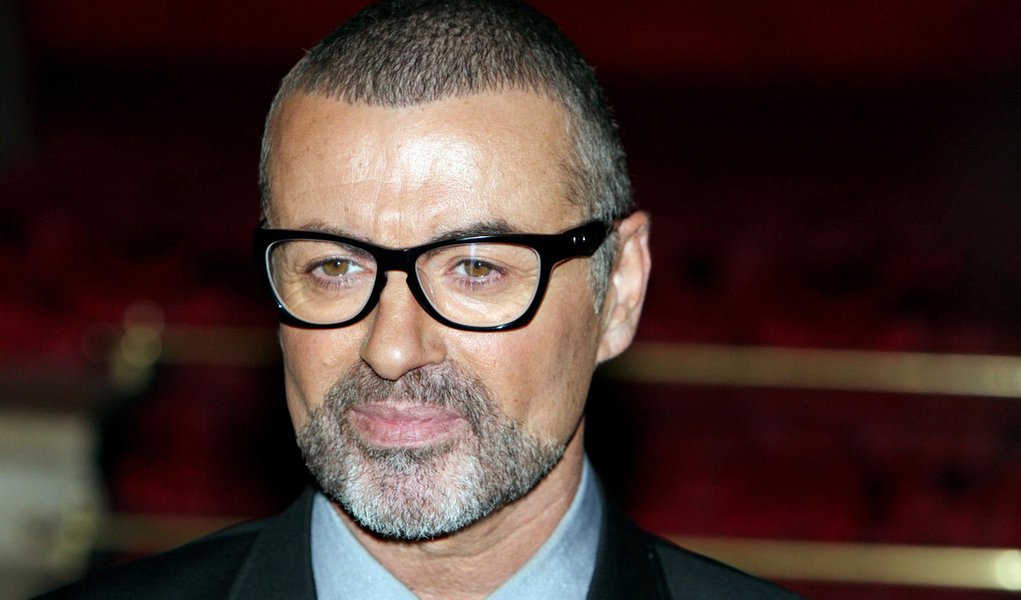 George Michael fará uma música sobre sua grave pneumonia