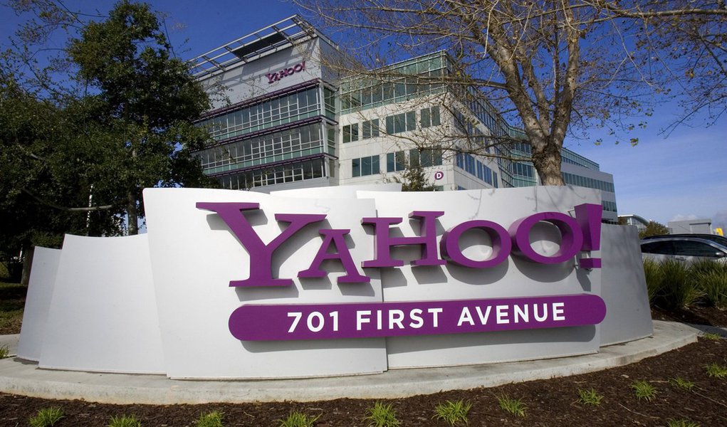 Yahoo anuncia corte de dois mil funcionários