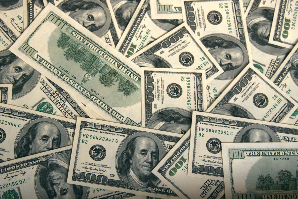 Meirelles alerta para fortalecimento do dólar