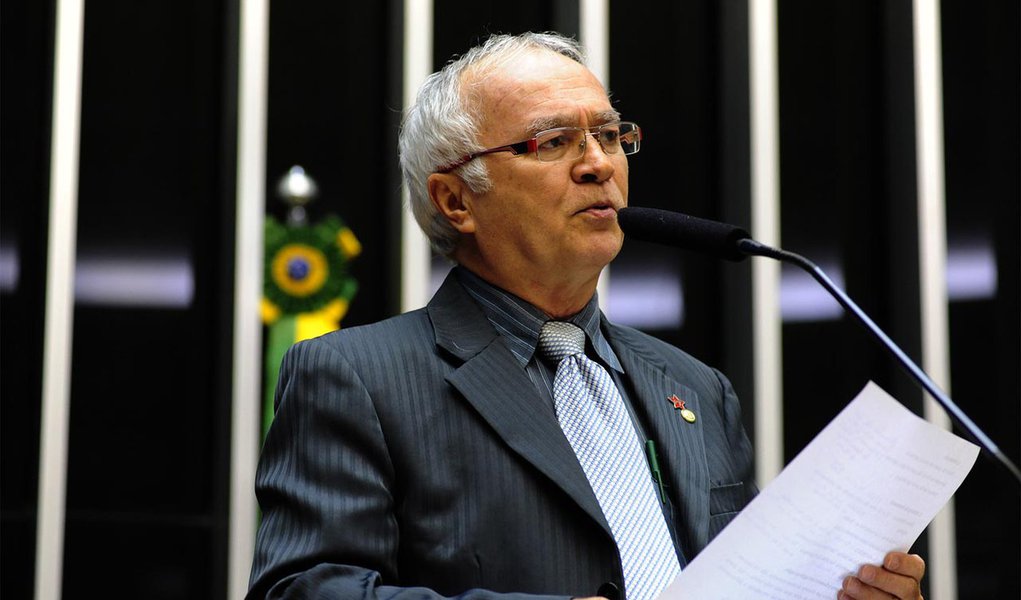 "Não vamos aceitar chantagem do PMDB"
