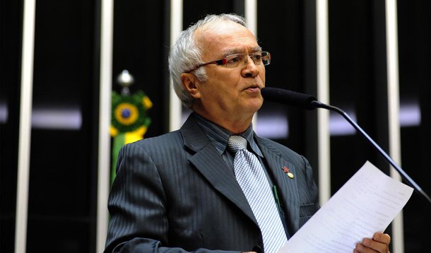 "Não vamos aceitar chantagem do PMDB"