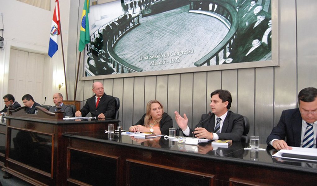 Justiça manda divulgar extratos das contas da ALE