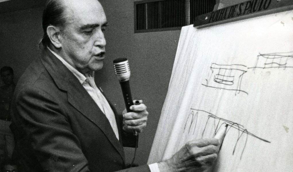 Niemeyer: A vida é um sopro, um minuto