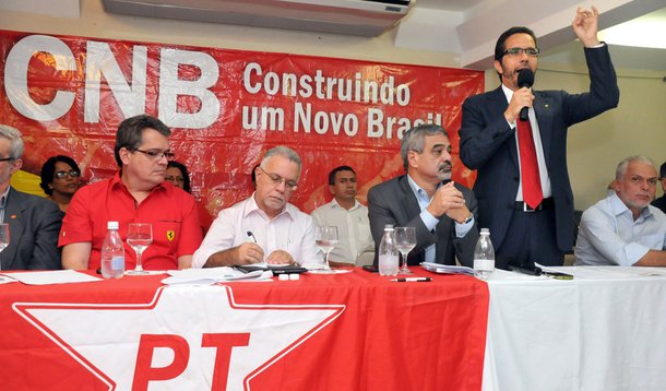  Críticas à política e promessa de gestão ágil