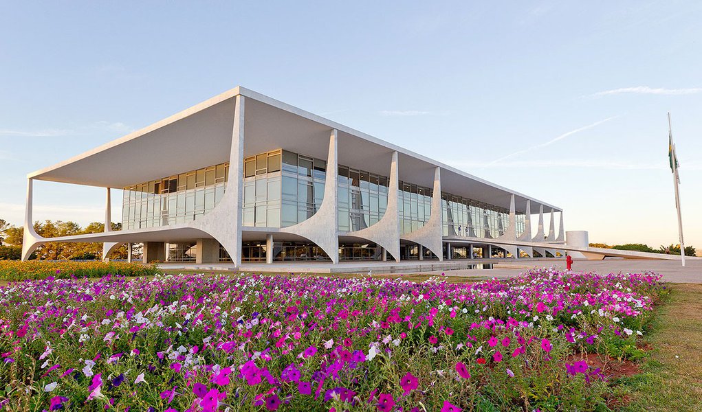 Governo deve cortar R$ 28 bilhões de gastos no Orçamento