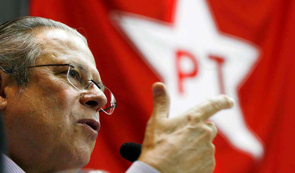 Dirceu compara julgamento do mensalão à inquisição