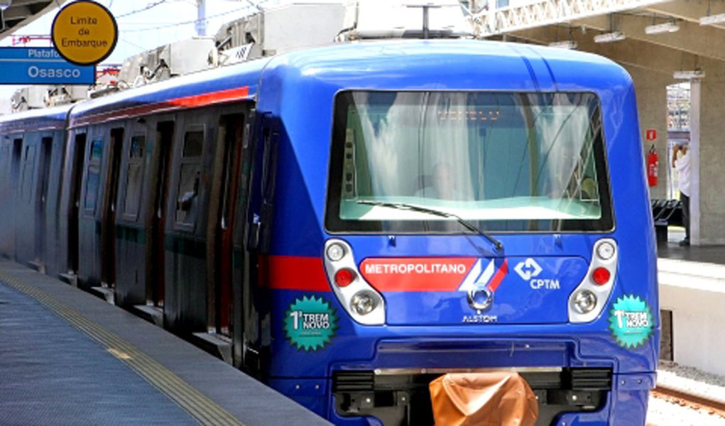 Nova falha em trem causa atrasos em linha da CPTM, em São Paulo