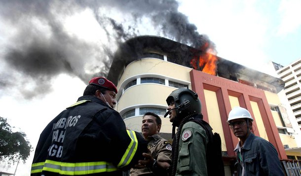 Incêndio atinge prédio do Instituto do Cacau