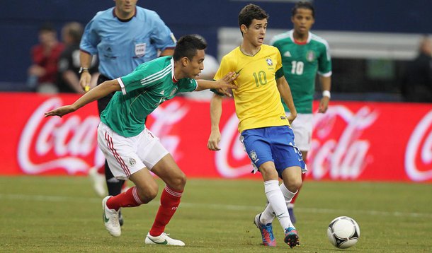 Oscar ultrapassa Ganso e fica com a 10 da seleção olímpica