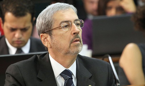 Boatos: Imbassahy cobra "pressa" nas investigações