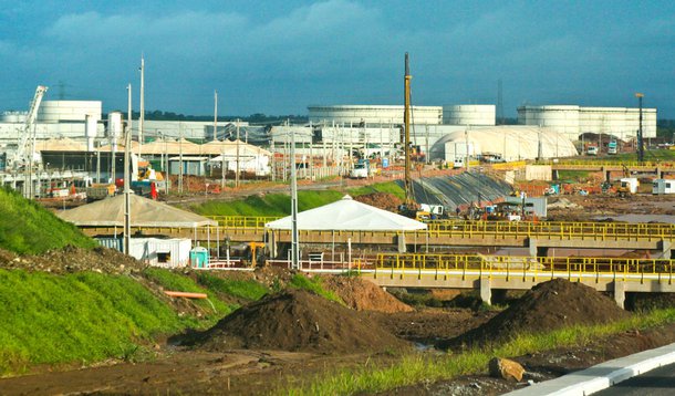 TCU recomenda paralisação de obras da refinaria