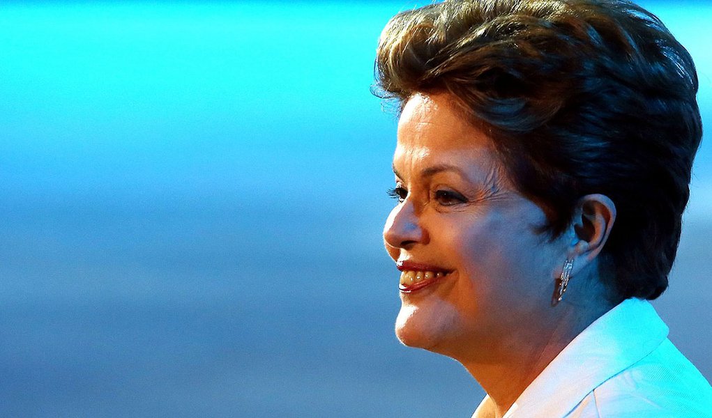 Dilma: Brasil criou quase 200 mil empregos em abril