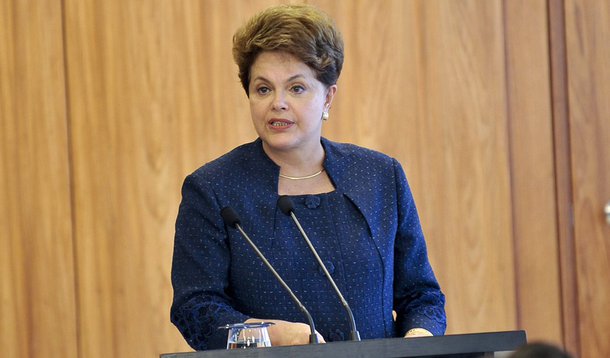 Dilma projeta crescimento de 5% para 2012