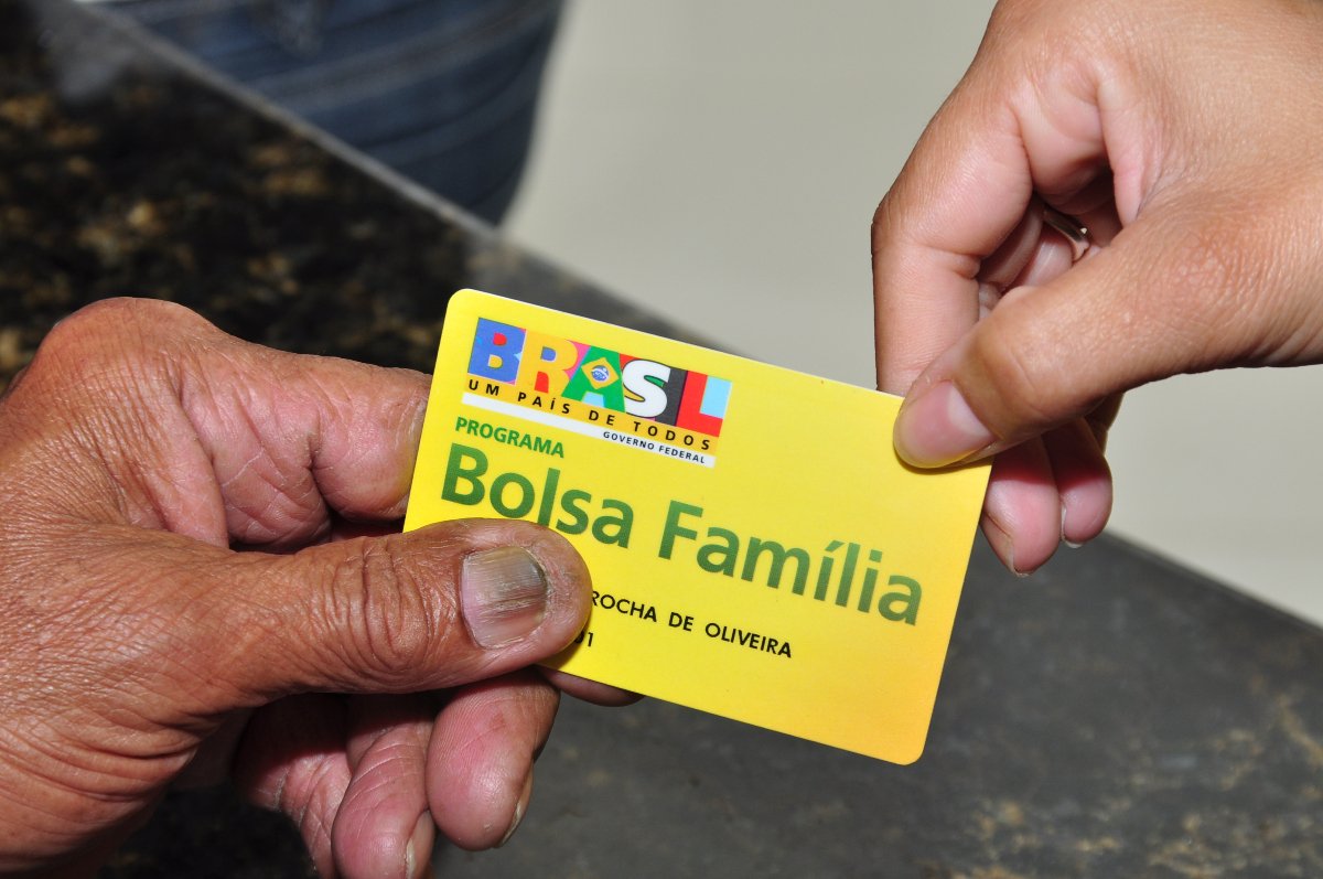 Governo desmente boatos sobre bolsa-família