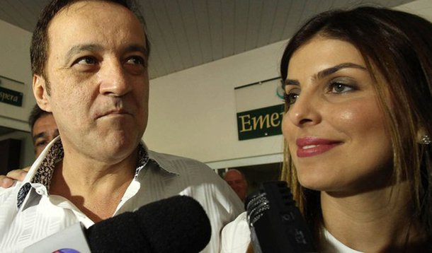 Cachoeira deixa hospital prometendo se casar