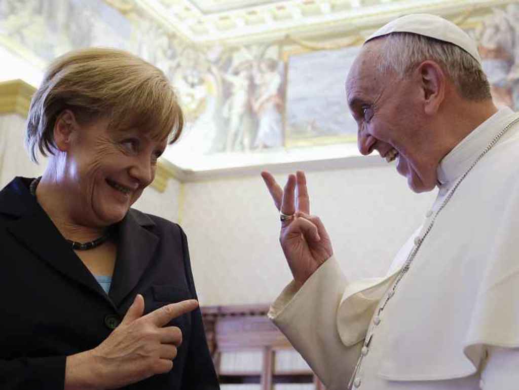 Merkel defende ao Papa regulação mais firme dos mercados