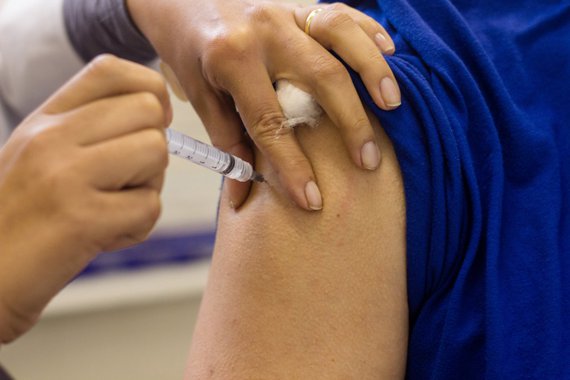 Vacinação contra a gripe em SP vai até o dia 29