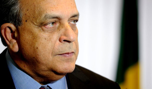 Em nota, FHC repudia "Privataria Tucana" e Guerra promete processar Amaury