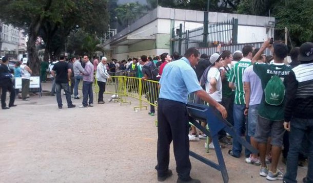 Procon-SP notifica Palmeiras sobre venda de ingressos