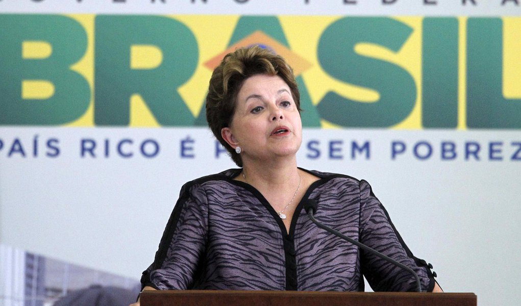 Dilma diz que gosta de governar com "alma de prefeita"