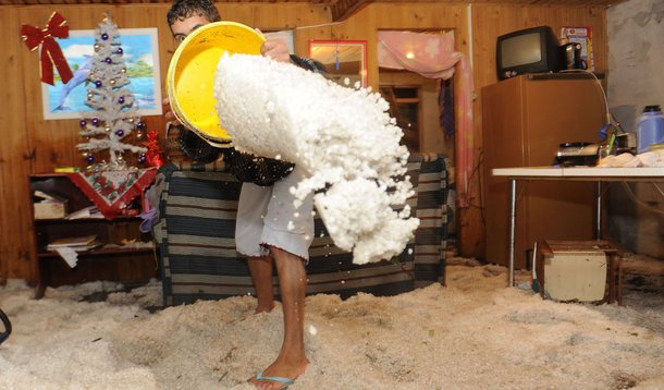 Queda de granizo danifica cerca de mil casas no RS