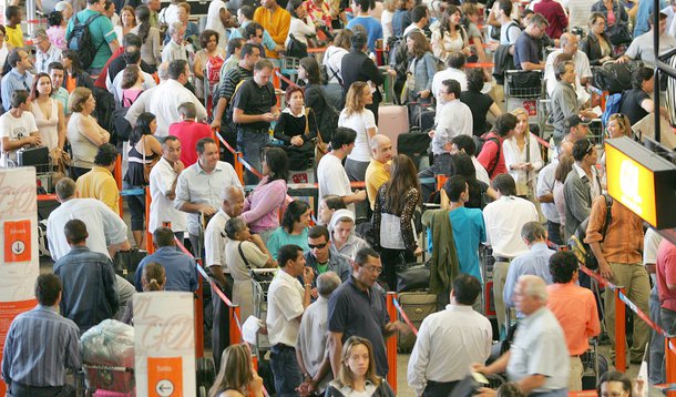 Funcionários dos aeroportos prometem parar dia 22