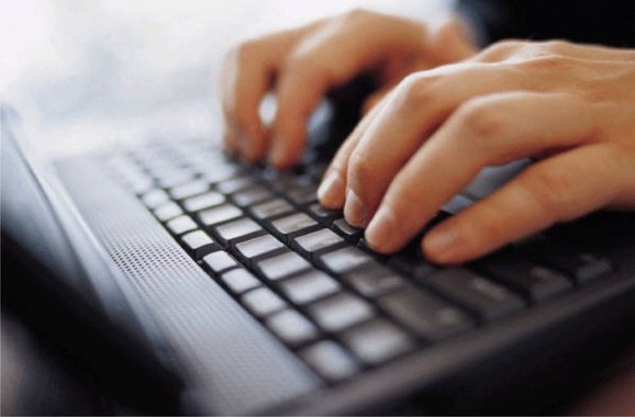 Proporção de brasileiros com internet mais que dobra em seis anos